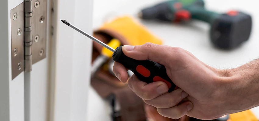 Holiday Emergency Locksmith in Oasis, California