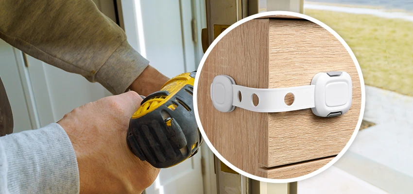 Childproof Sliding Door Locks in Oasis, CA